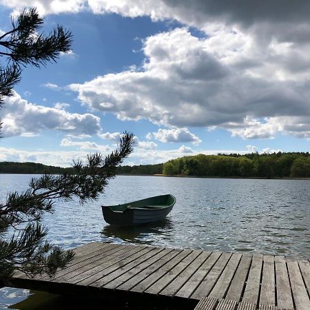 Ferienhaus Reetdach 1300Qm Privatgrundstueck Bootssteg Sauna Templin Luebbesee Uckermark Erholung Pur Seenplatte Petersdorf  Exterior foto