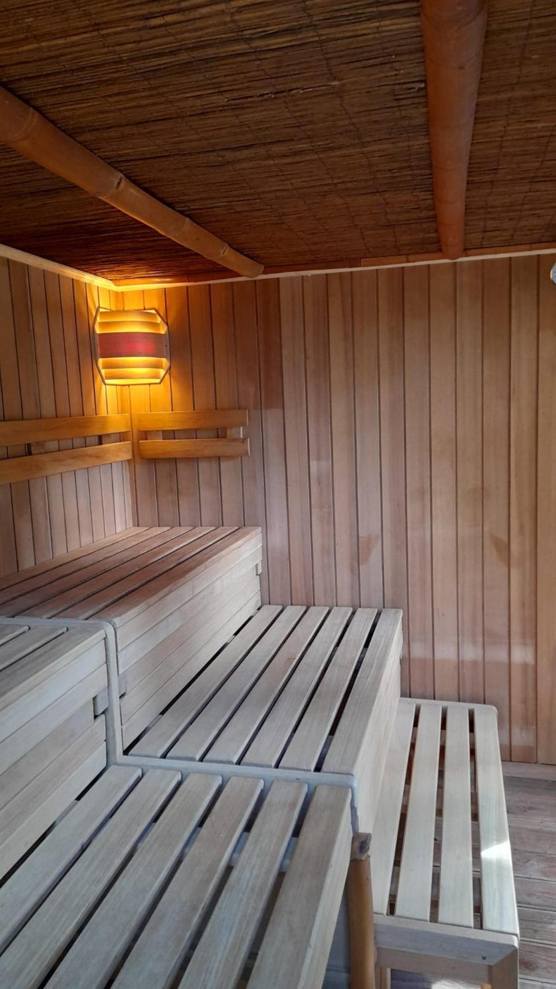 Ferienhaus Reetdach 1300Qm Privatgrundstueck Bootssteg Sauna Templin Luebbesee Uckermark Erholung Pur Seenplatte Petersdorf  Exterior foto